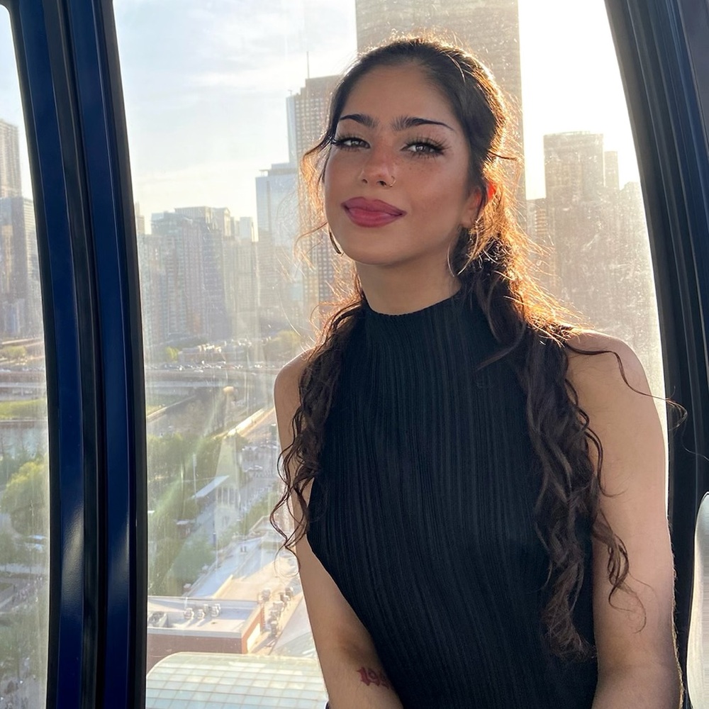 Meet your Posher, Nikki